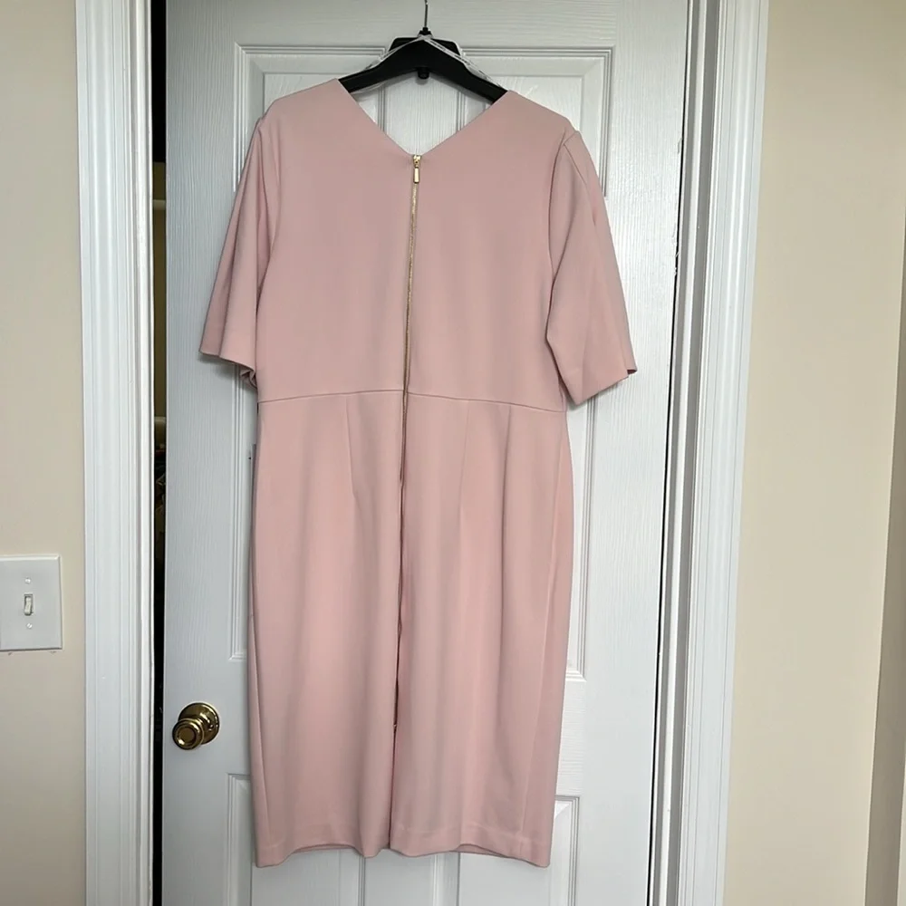 Calvin Klein Blush Women’s Dress. - Picture 3 of 5